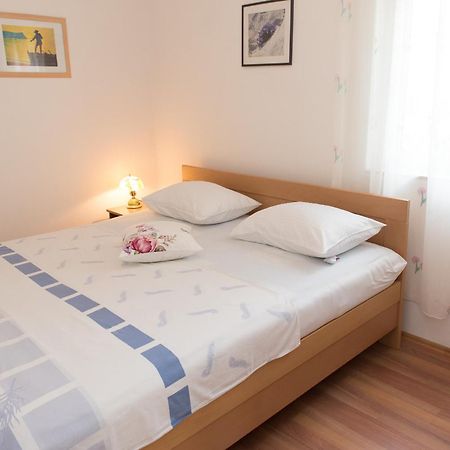 Apartments Vodice Olga Matic Екстер'єр фото