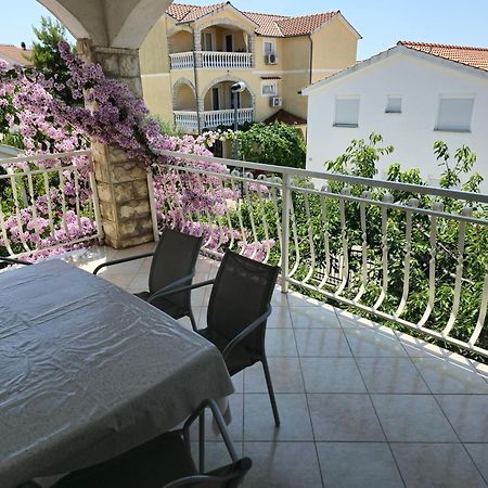 Apartments Vodice Olga Matic Екстер'єр фото