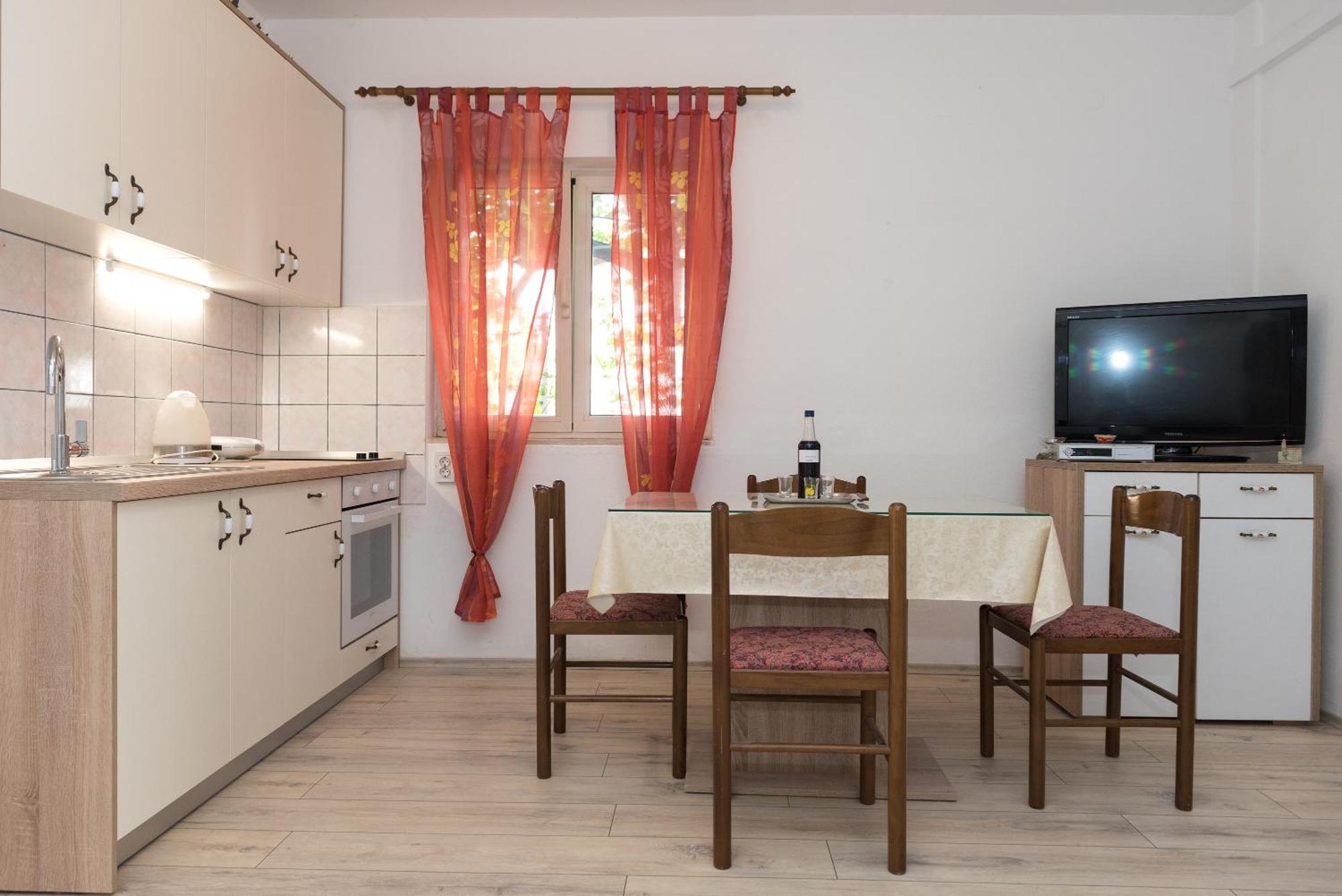 Apartments Vodice Olga Matic Екстер'єр фото