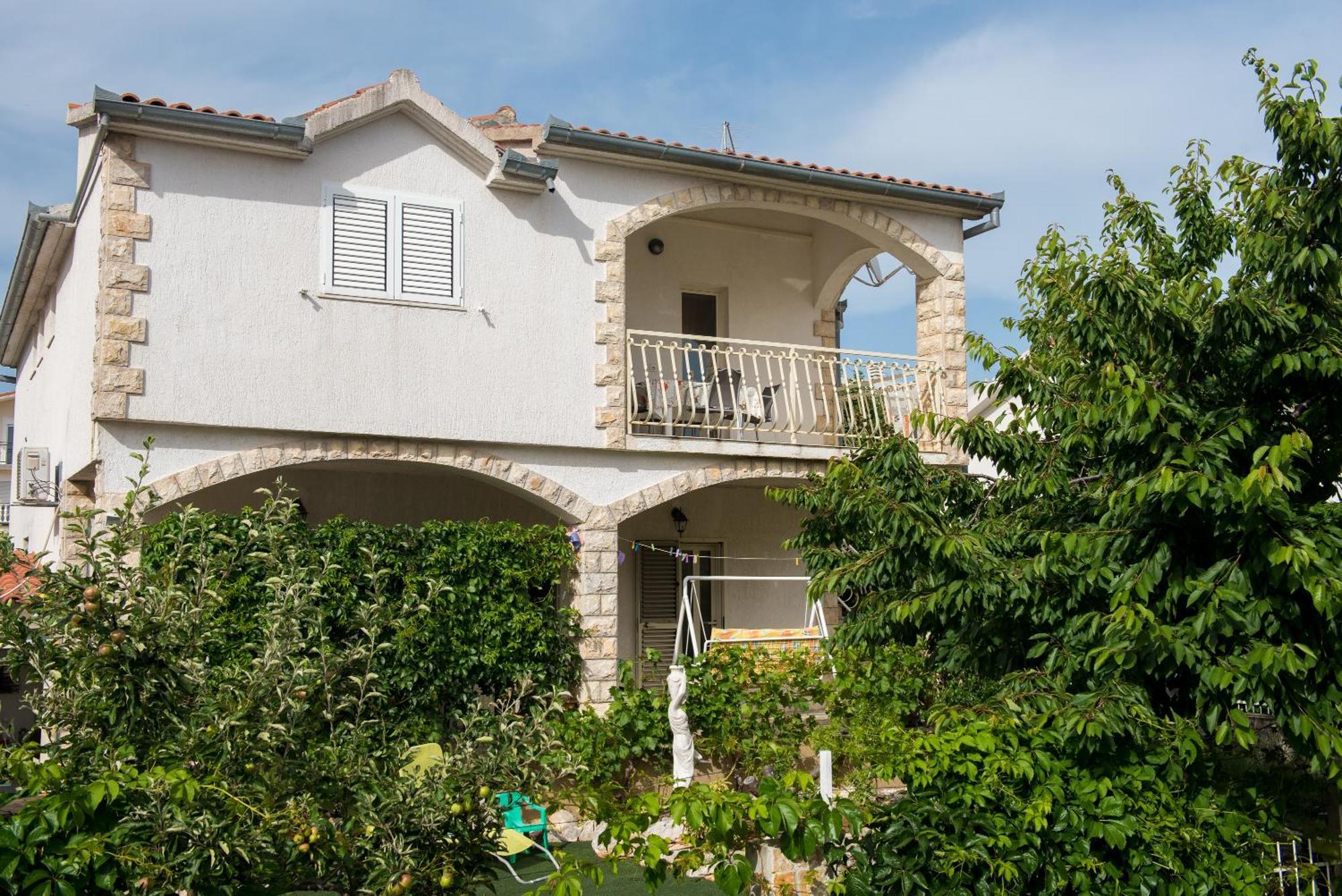 Apartments Vodice Olga Matic Екстер'єр фото