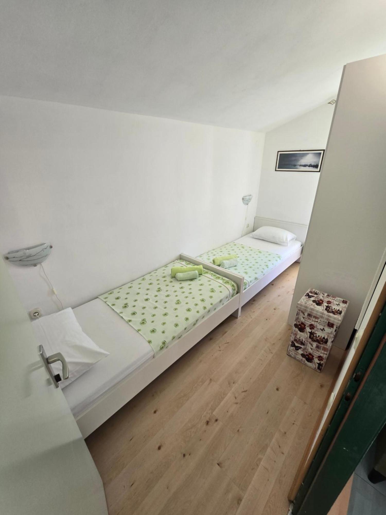 Apartments Vodice Olga Matic Екстер'єр фото