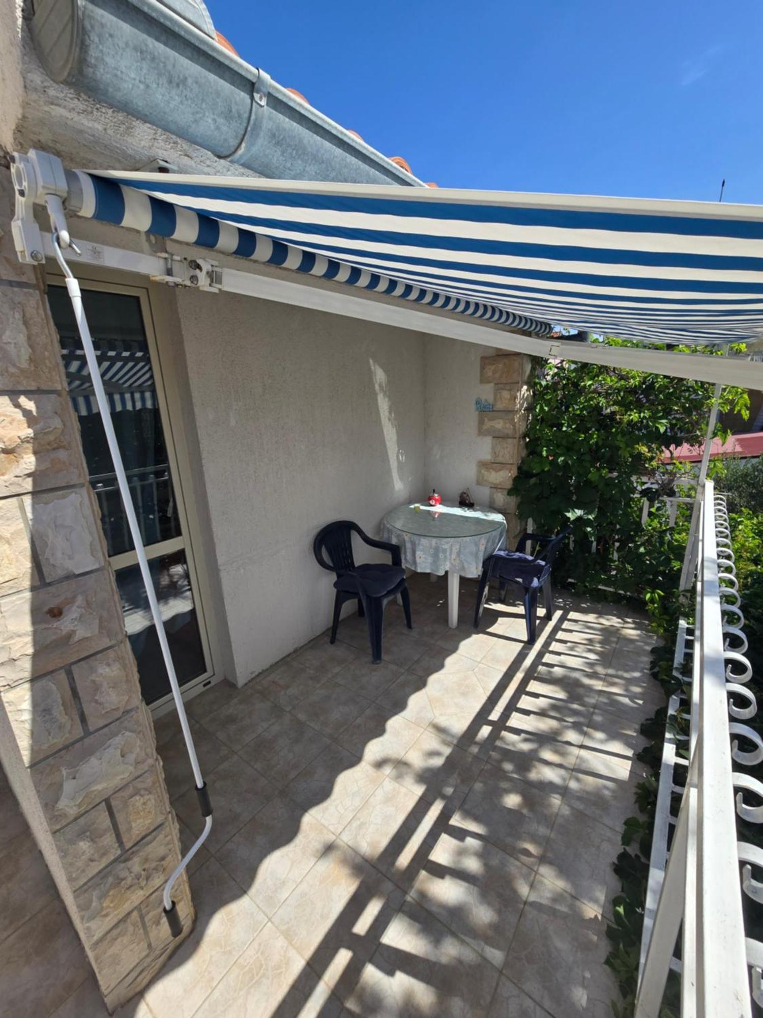 Apartments Vodice Olga Matic Екстер'єр фото