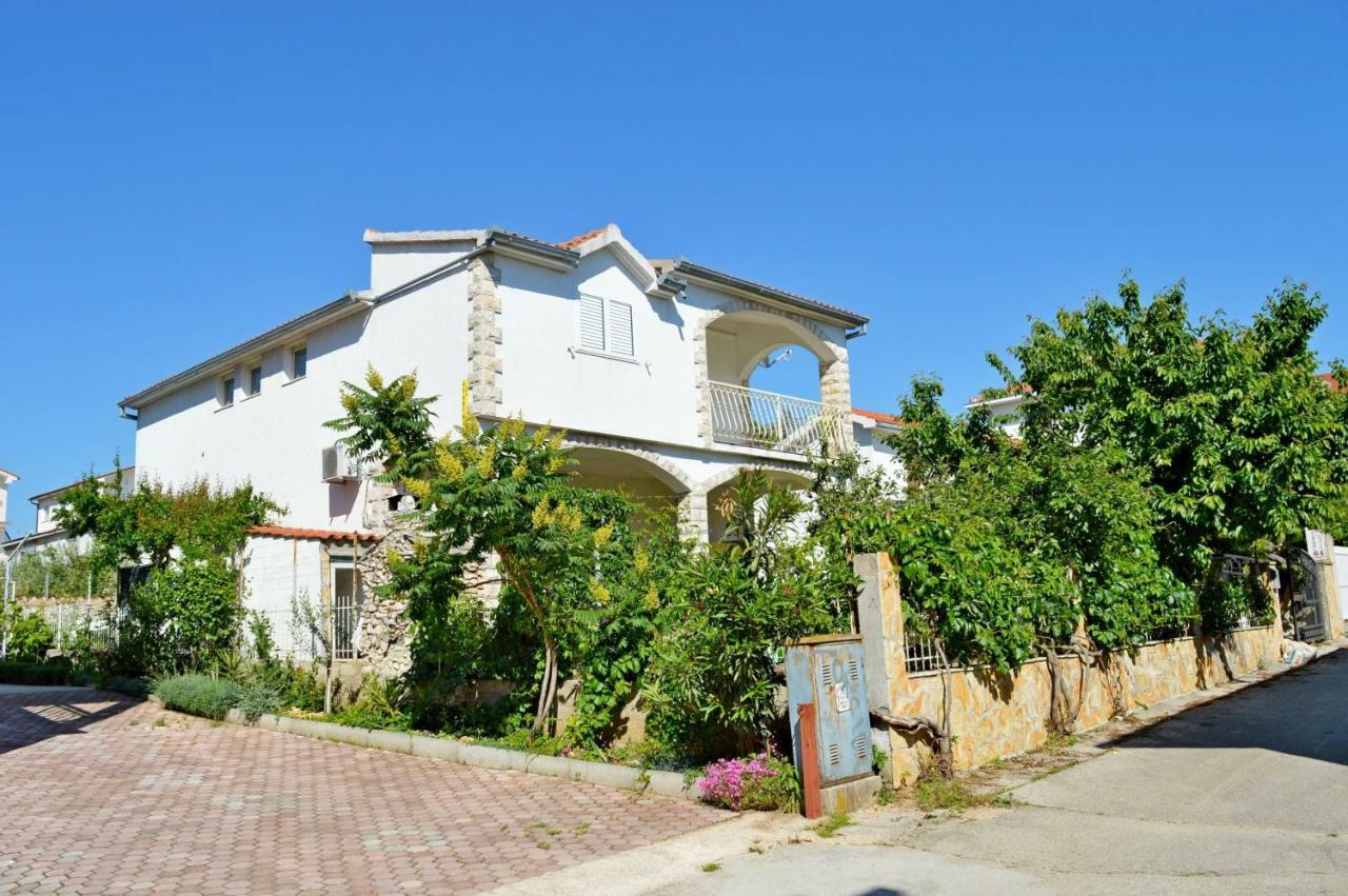 Apartments Vodice Olga Matic Екстер'єр фото